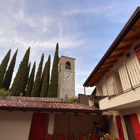 La Volpe Rossa Rooms And Apartments サン・フェリーチェ・デル・ベナーコ エクステリア 写真