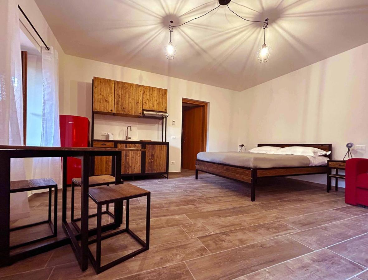 La Volpe Rossa Rooms And Apartments サン・フェリーチェ・デル・ベナーコ エクステリア 写真